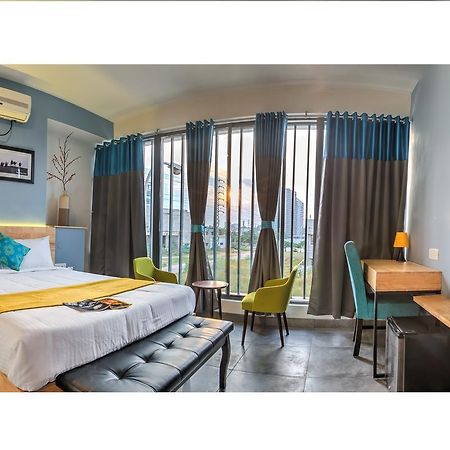 Aura Corporate Suites At Manyata Tech Park Bangalore Eksteriør billede